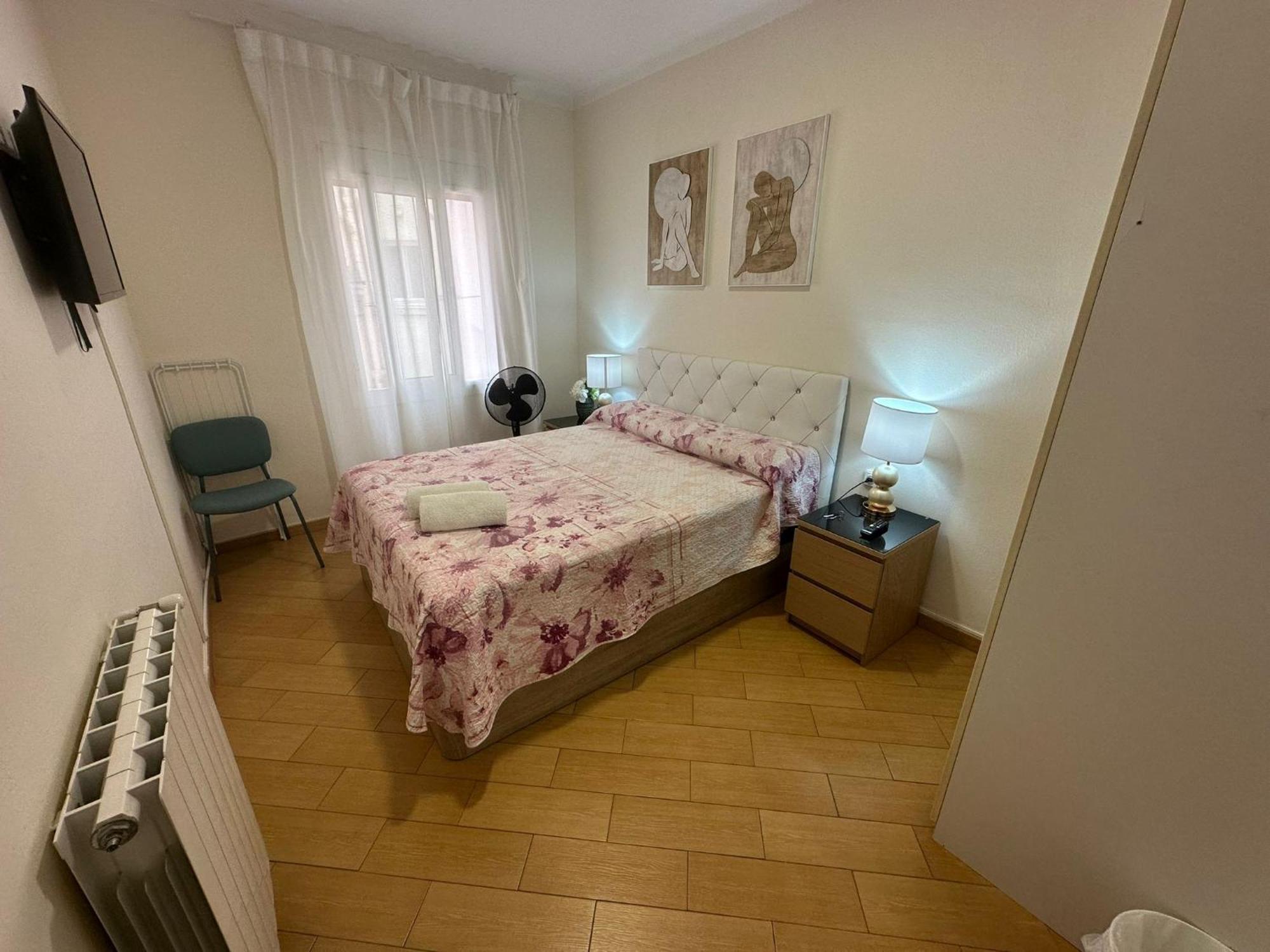 Rooms Nueva Valencia ברצלונה מראה חיצוני תמונה